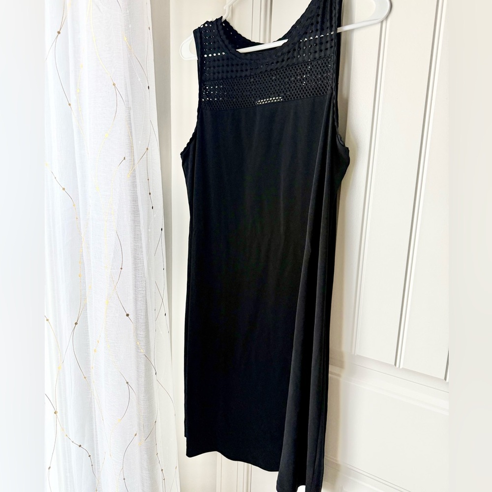 Elegant Black Sleeveless Dress